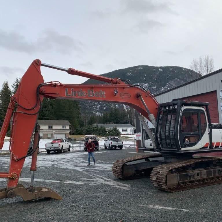 2008 Link Bell 240LX Excavator.