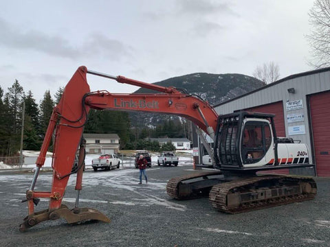 2008 Link Bell 240LX Excavator.