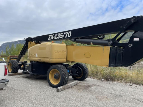 2014 Genie JLGZX135 Lift - Boom