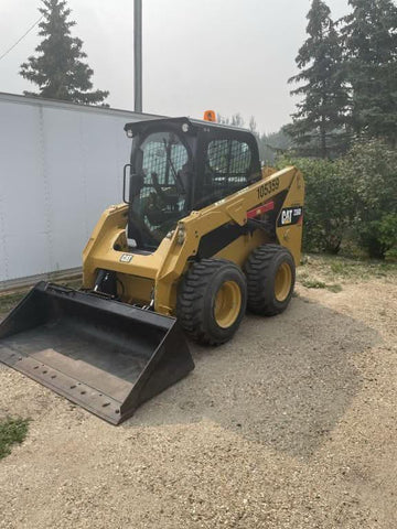 2016 Caterpillar 236D Skid Steer Loader.