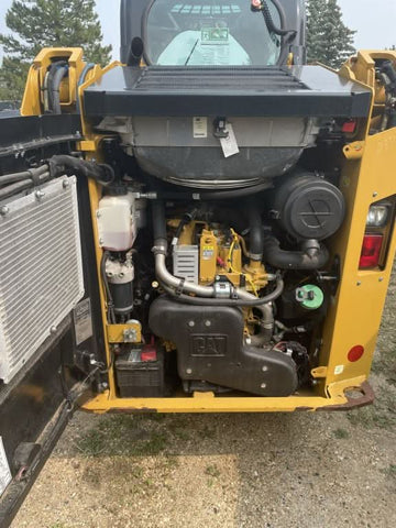 2016 Caterpillar 236D Skid Steer Loader.