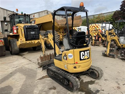 2018 Caterpillar 301.7D CR Excavator