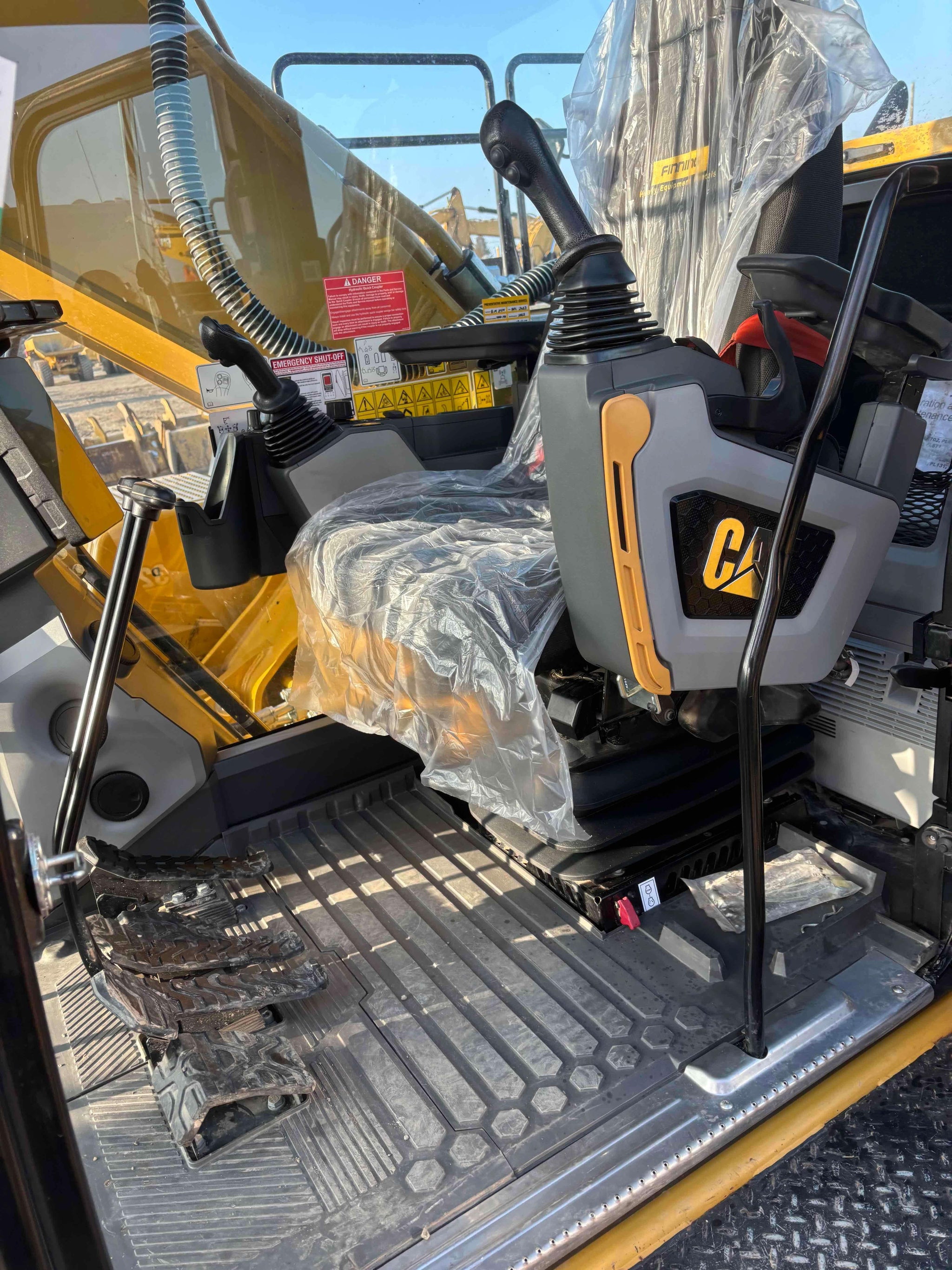 2022 Caterpillar 340 Excavator