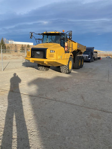 2023 Caterpillar 730 Articulated Truck