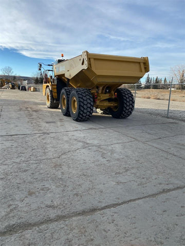 2023 Caterpillar 730 Articulated Truck