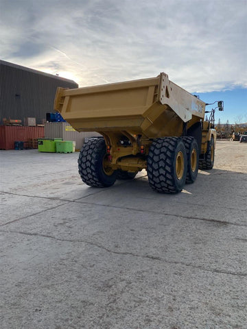 2023 Caterpillar 730 Articulated Truck